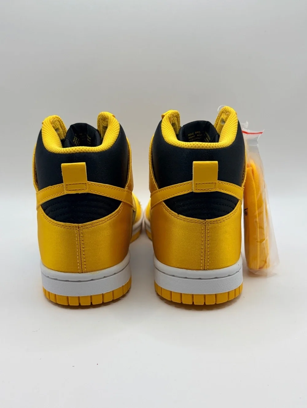 Nike Dunk High Satin Goldenrod Size 6 women’s